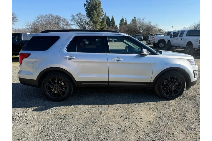 $15500 : Ford Explorer 2017 XLT 4dr S image 6