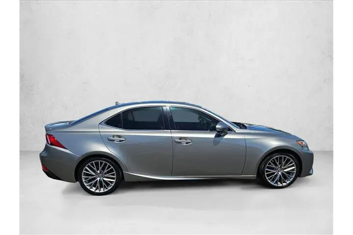 $20594 : Lexus IS 200t 2016 4dr Sedan image 4