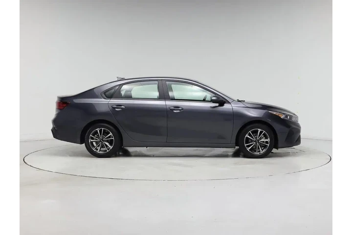 $17998 : Kia Forte 2024 LXS 4dr Sedan image 7