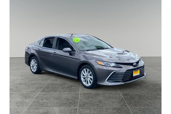 $28992 : Toyota Camry 2023 LE 4dr Sed image 7