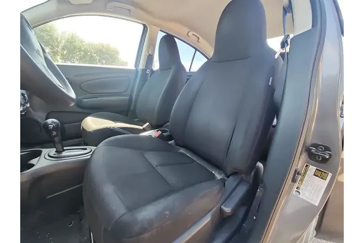 $7998 : Nissan Versa 2016 1.6 S 4dr image 7