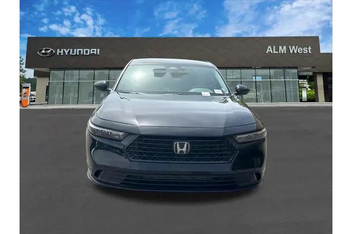 $23420 : Honda Accord 2023 LX 4dr Sed image 2