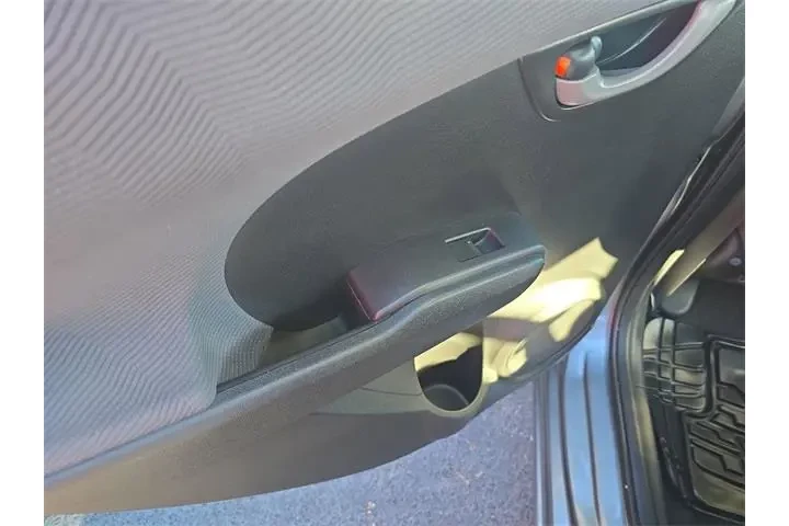 $3990 : Honda Fit 2009 Base 4dr Hatc image 10