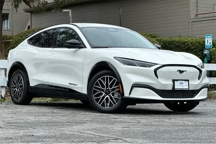 $36791 : Ford Mustang Mach-E 2024 AWD image 2