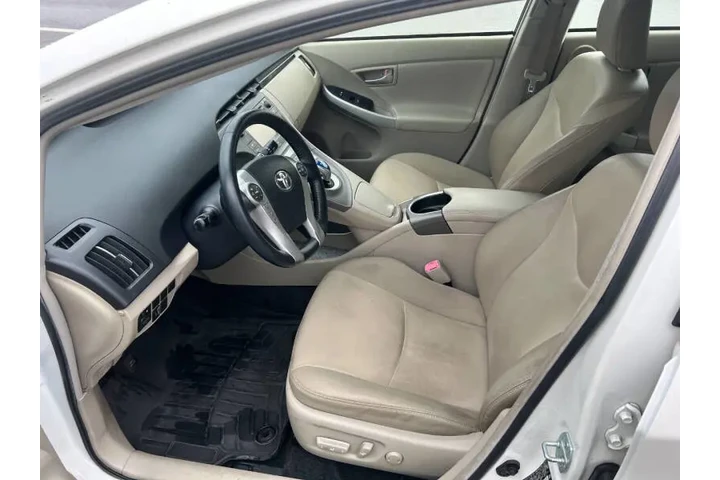 $6995 : 2013 Prius One image 10