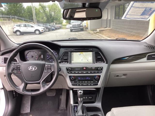 2016 Sonata image 10