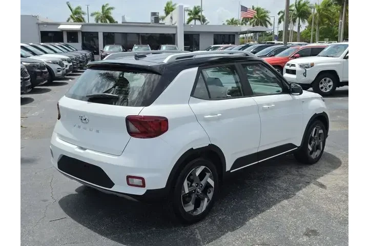 $19990 : Hyundai VENUE 2025 Limited 4 image 3