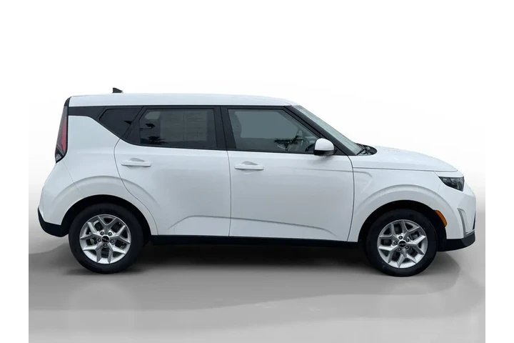 $16801 : Kia Soul 2024 S 4dr Crossove image 5