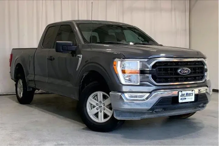 $31591 : Ford F-150 2022 4x4 XLT 4dr image 1