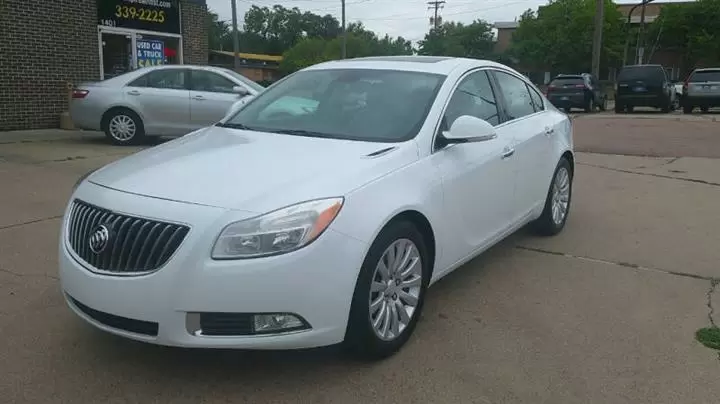 $9999 : 2012 Regal Premium 1 image 4