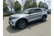 $29991 : Ford Explorer 2023 AWD XLT 4 thumbnail