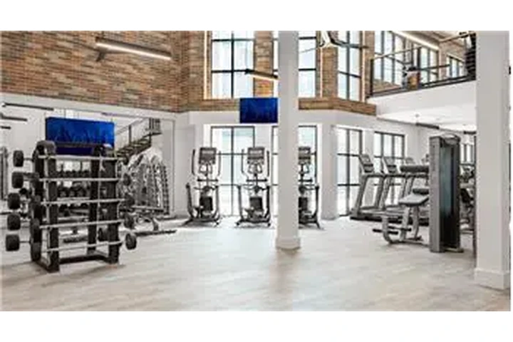 $1705 : Rental property with 0 bedro image 7