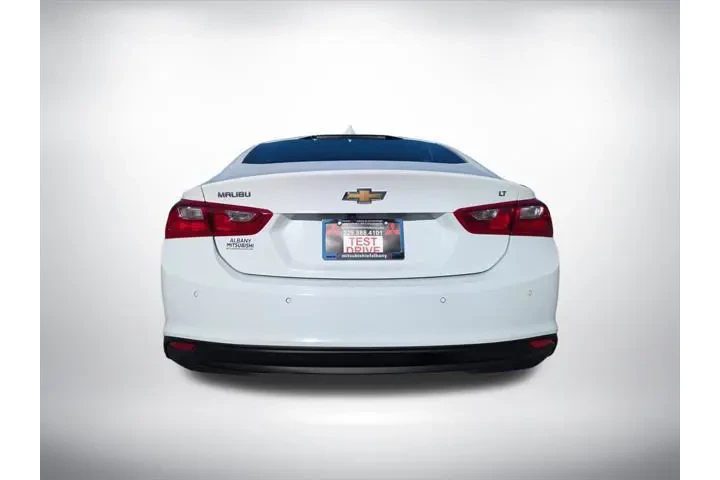 $22477 : Chevrolet Malibu 2024 LT 4dr image 4