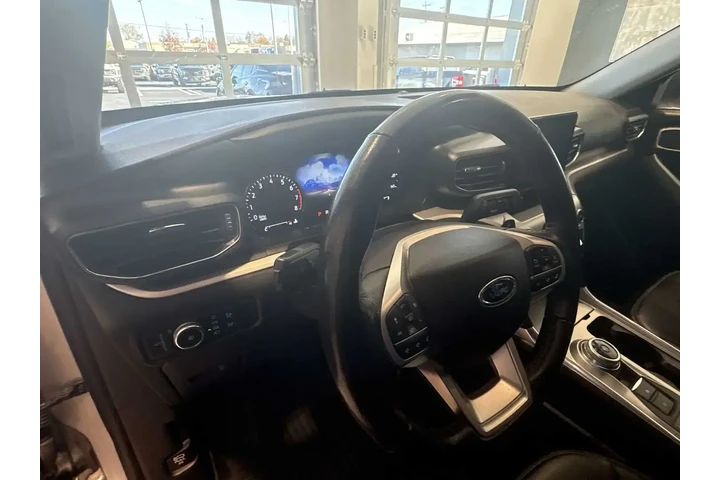 $19898 : Ford Explorer 2020 AWD XLT 4 image 9