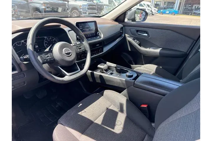 $33994 : Nissan Armada 2024 4x4 SV 4d image 7