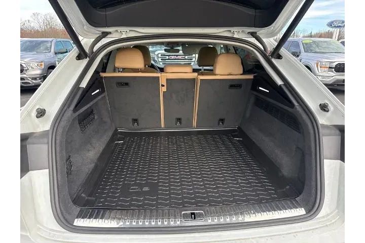 $27987 : Audi Q8 2019 AWD quattro Pre image 10