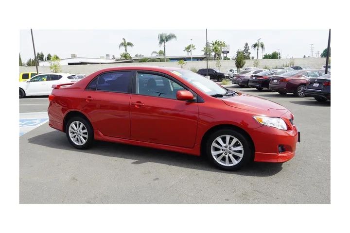 $9984 : 2010 Corolla S Sedan 4D image 4