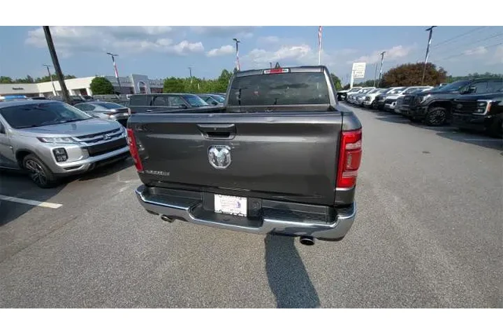 $37000 : Ram 1500 2024 4x2 Laramie 4d image 9