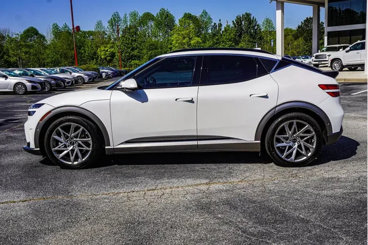 $28460 : Genesis GV60 2023 AWD Advanc image 7