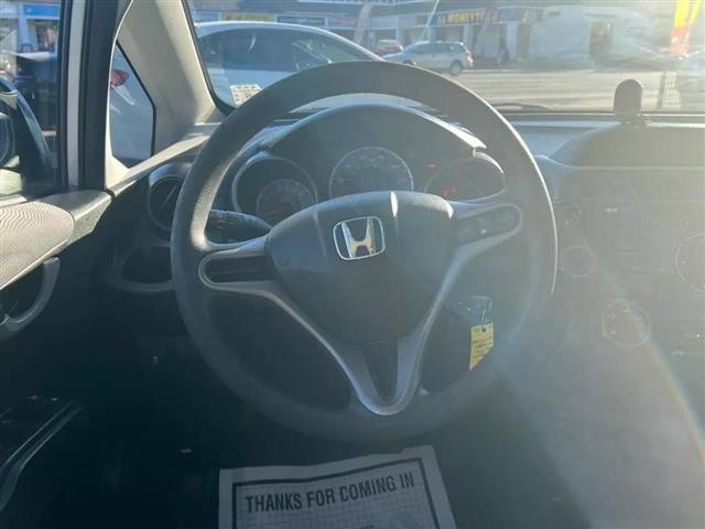 $8950 : 2011 HONDA FIT image 8