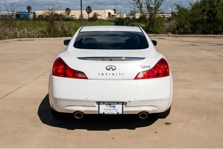 $18782 : INFINITI Q60 Coupe 2014 Jour image 3