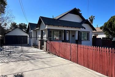 charming modern 2 bedroom en San Bernardino