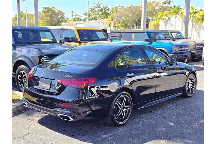 $39990 : Mercedes-Benz C-Class 2025 C image 4