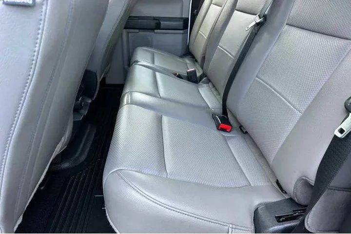 $38200 : Ford F-350 Super Duty 2022 4 image 10