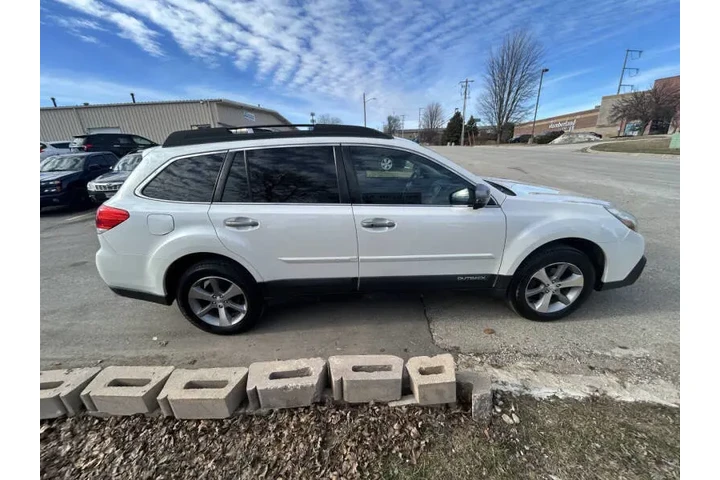 $8990 : 2013 Outback 2.5i Limited image 6