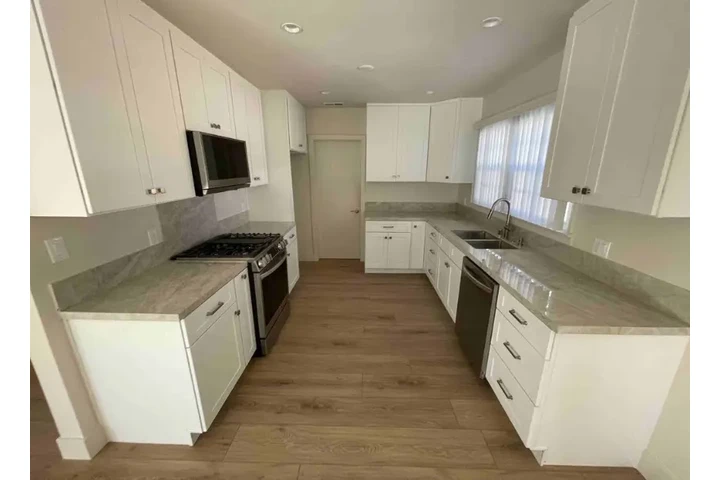 $2699 : New remodel 3bed in LA image 2