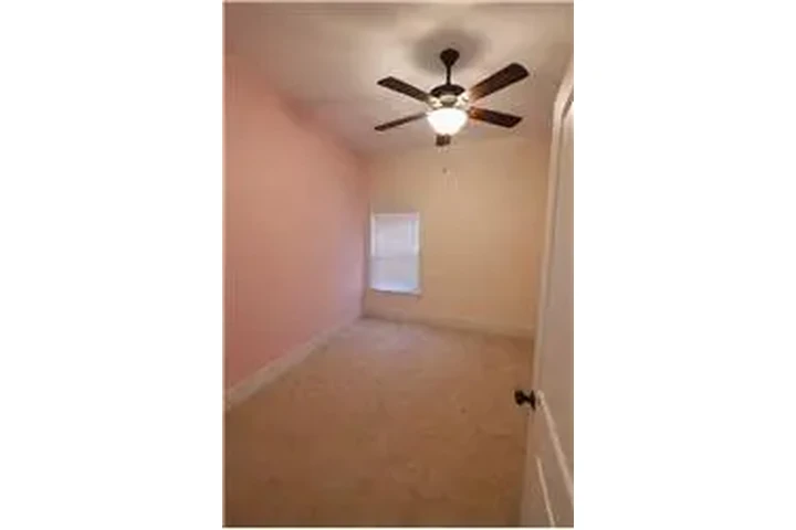 $2200 : Rental property with 3 bedro image 9