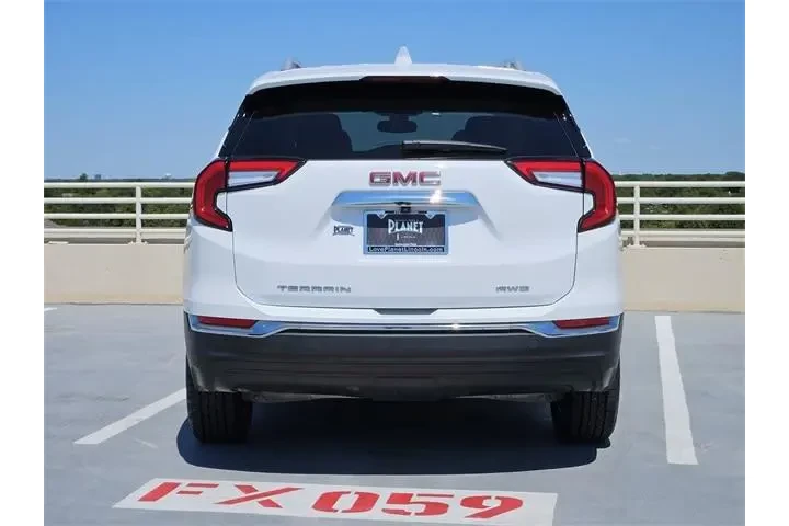 $29998 : GMC Terrain 2024 AWD SLT 4dr image 6