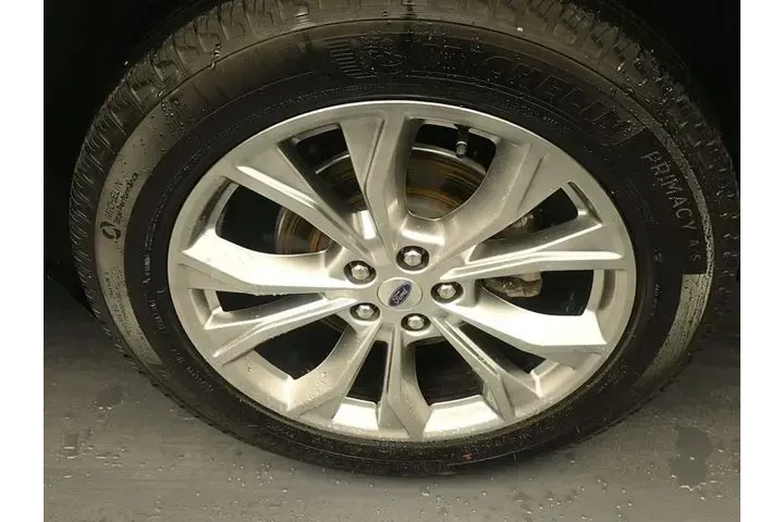 $35412 : Ford Explorer 2024 AWD XLT 4 image 9