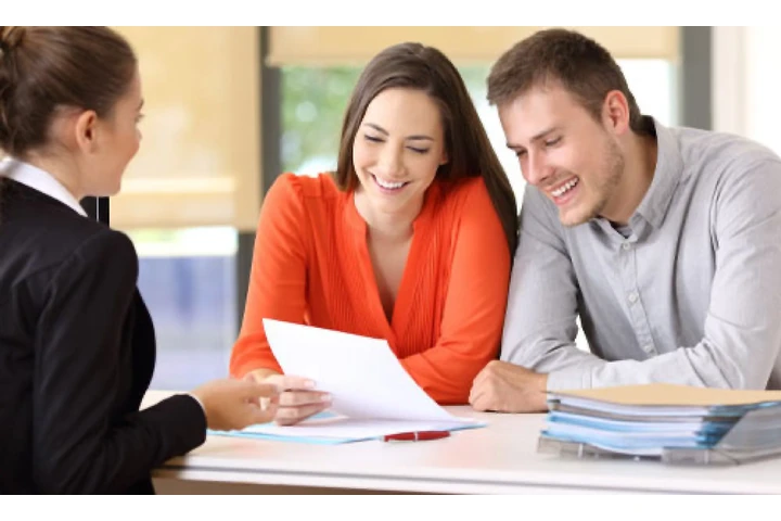 VALESKA'S INSURANCE image 3