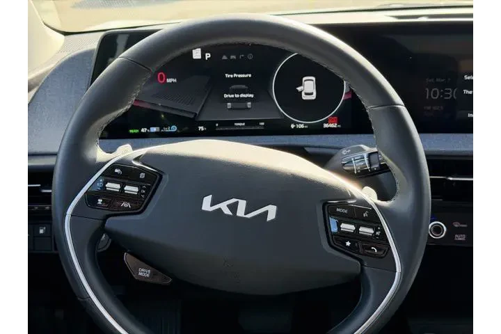 $24492 : Kia EV6 2024 Light 4dr Cross image 10