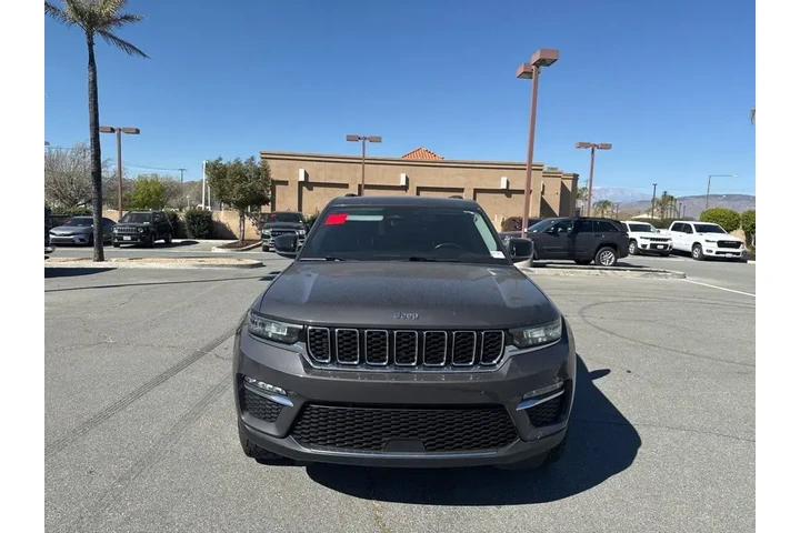 $25273 : Jeep Grand Cherokee 2023 4x2 image 3