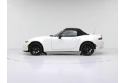 $28998 : Mazda MX-5 Miata 2023 Club 2 thumbnail
