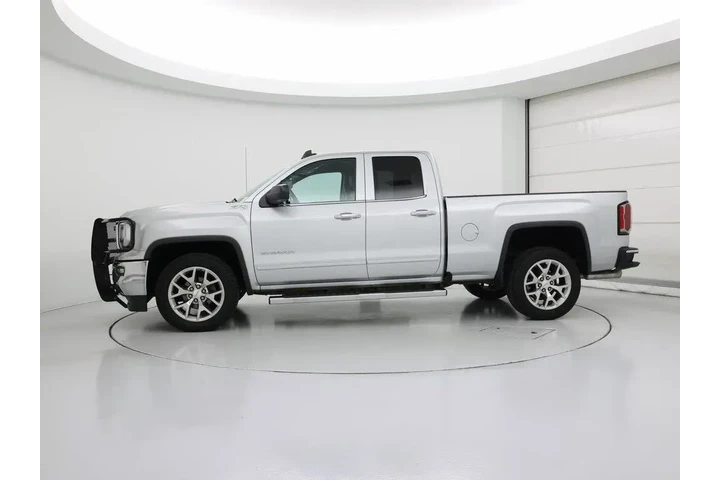 $26998 : GMC Sierra 1500 2017 4x4 SLT image 3