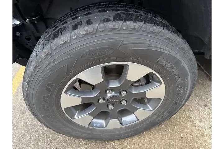 $28927 : Jeep Wrangler Unlimited 2021 image 2