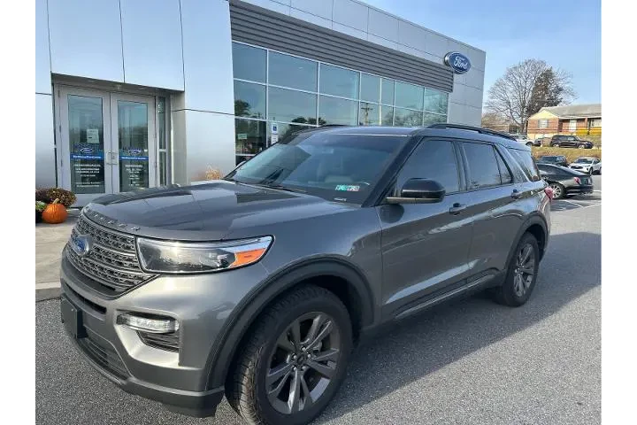 $32995 : Ford Explorer 2022 AWD XLT 4 image 2