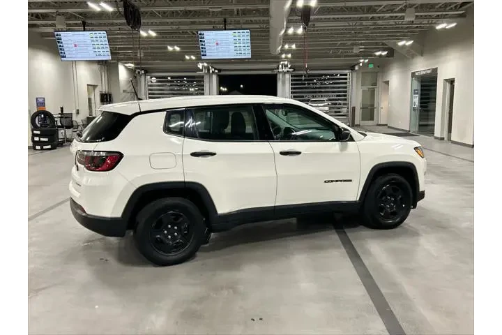$8925 : Jeep Compass 2018 Sport 4dr image 9