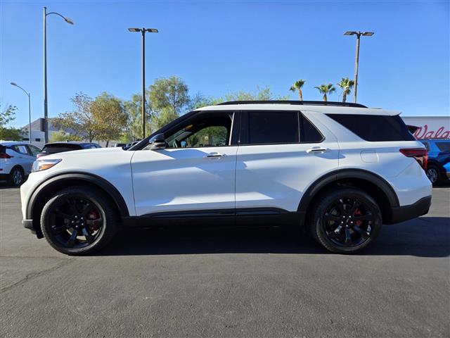 $52391 : Pre-Owned 2023 Explorer ST image 3