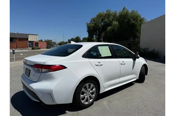 $18499 : 2021 Corolla LE image 6