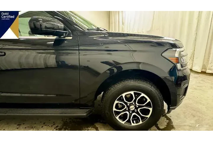 $39389 : Ford Expedition 2024 4x4 XLT image 4