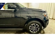$39389 : Ford Expedition 2024 4x4 XLT thumbnail