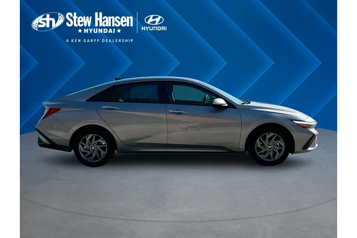 $19997 : Hyundai ELANTRA 2024 SEL 4dr image 9