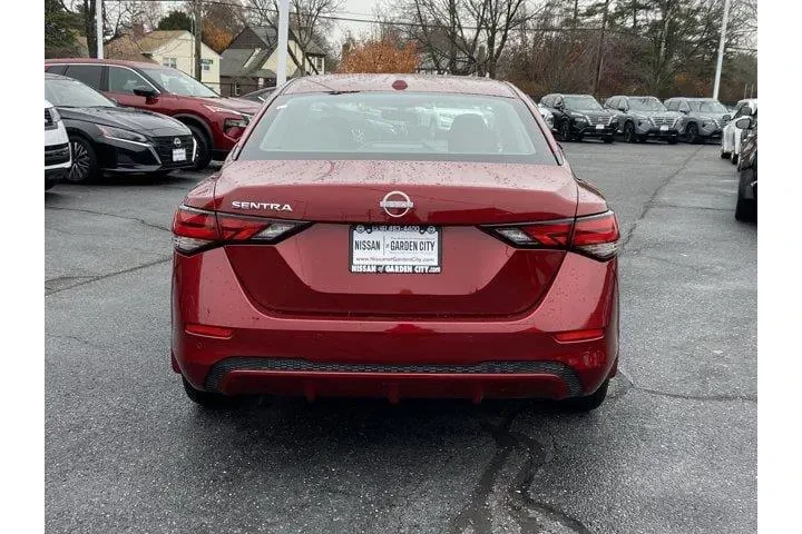 $19650 : Nissan Sentra 2025 SV 4dr Se image 5