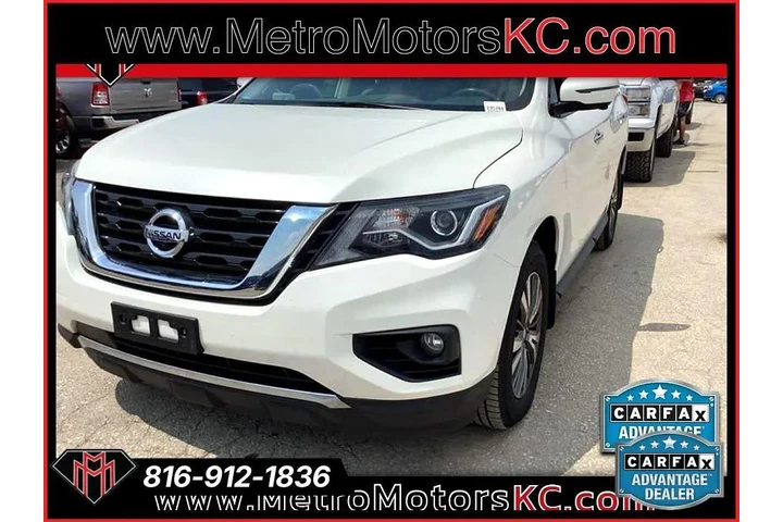 $13989 : 2017 Pathfinder 4x4 SL image 1