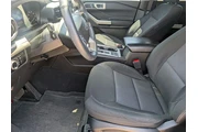$31698 : Ford Explorer 2023 XLT 4dr S thumbnail