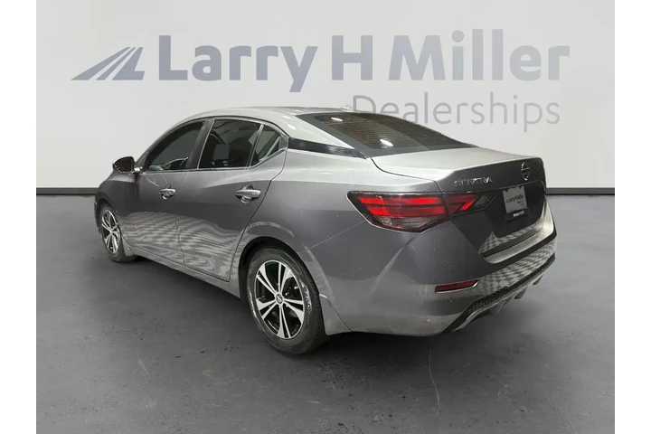 Nissan Sentra 2020 SV 4dr Se image 3